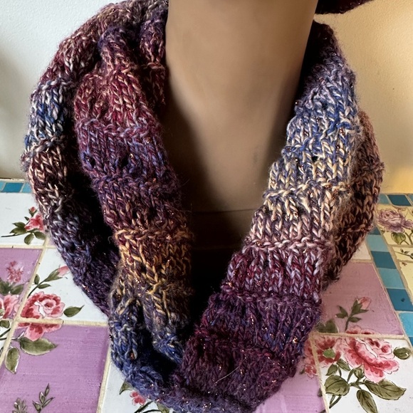 Artisan Boho Purple Ombré Gold Metallic Knit Multicolor Knit Hat and Scarf Set - Picture 3 of 9